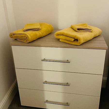 #0509 Two Bedroom Serviced Apartment- Free Parking ダービー エクステリア 写真