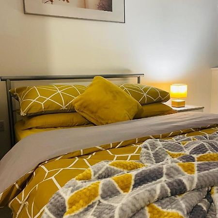 #0509 Two Bedroom Serviced Apartment- Free Parking ダービー エクステリア 写真