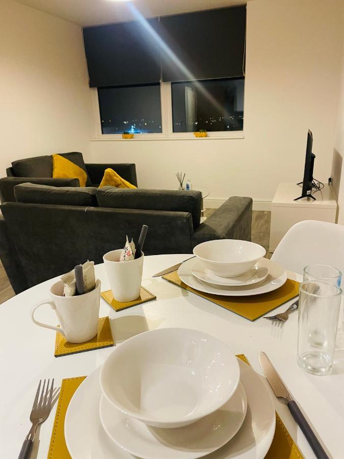#0509 Two Bedroom Serviced Apartment- Free Parking ダービー エクステリア 写真